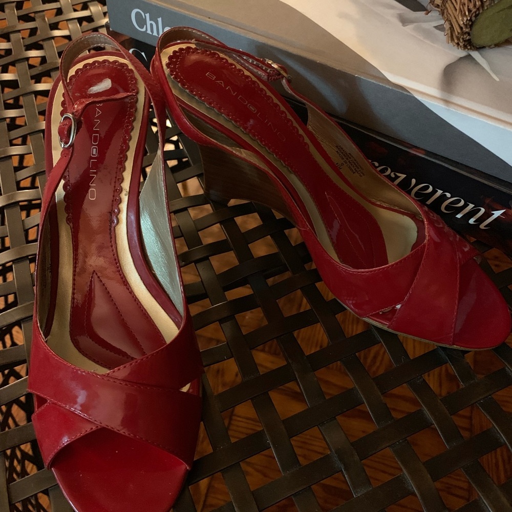 Bandolino red sandals